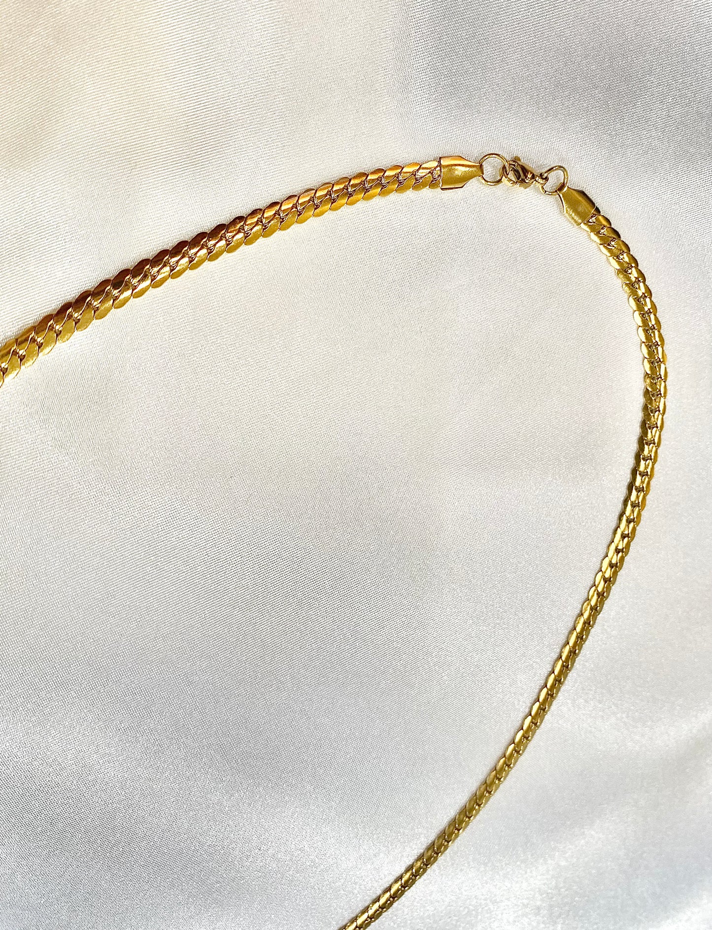 Flat Cuban Link Chain – Gold Necklace (3mm, 5mm)18K Gold-Plated Stainless Steel