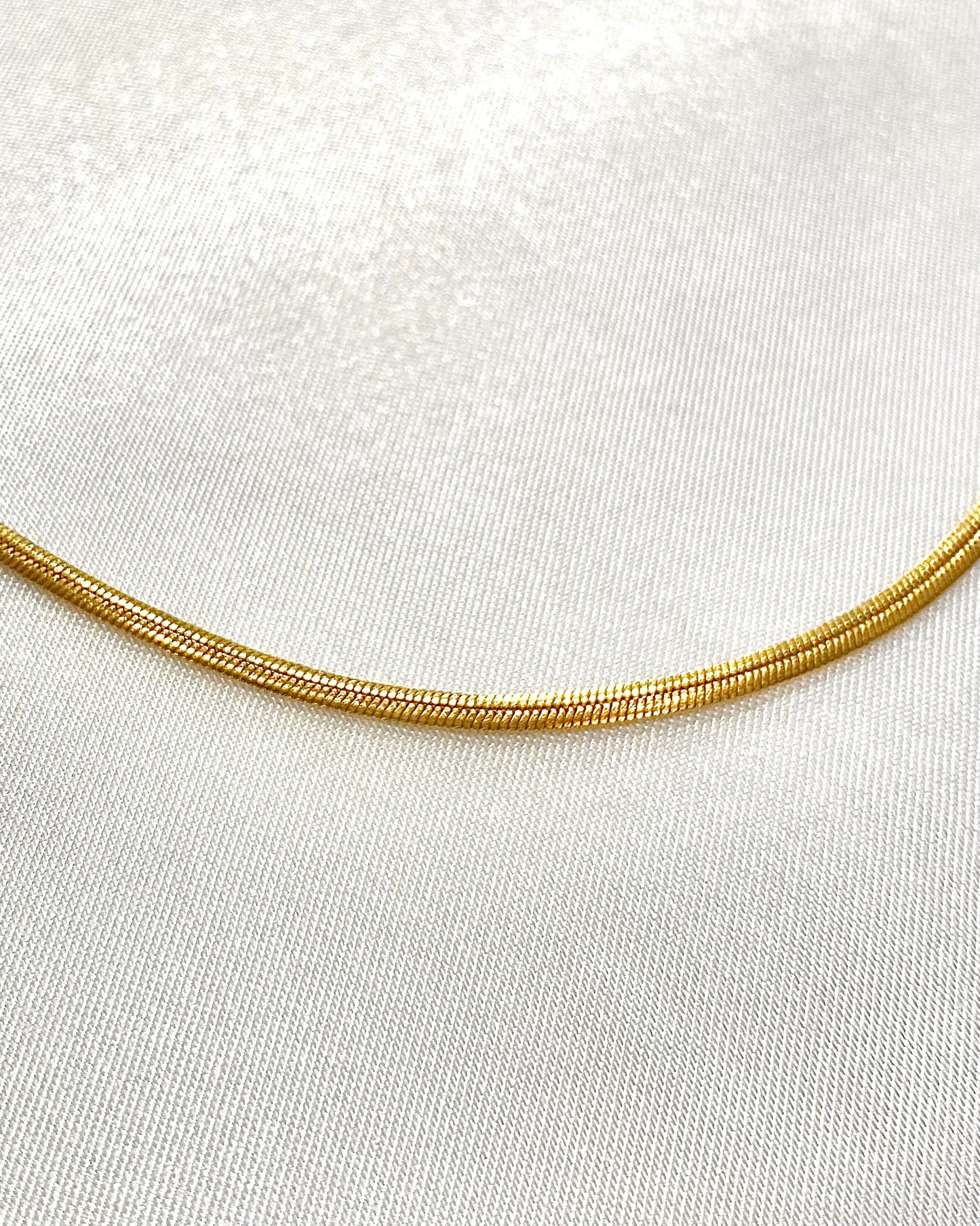 Snakebone Chain – Gold Necklace (2mm)