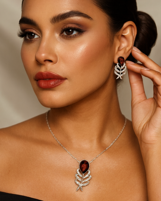 Woman wearing Duby Allure jewelry with a beige background